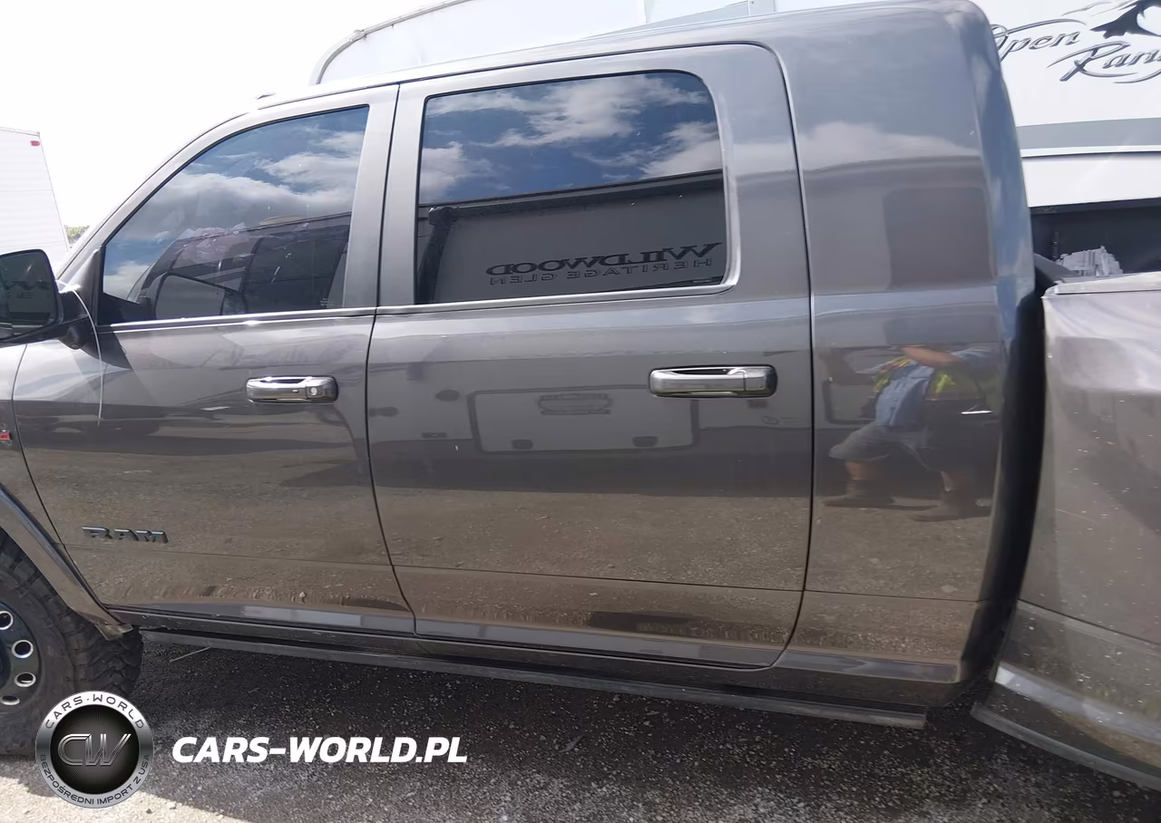 2022 Ram 3500 Limited 4X4 6'4 Box VIN:3C63RRPL8NG212646 - 14