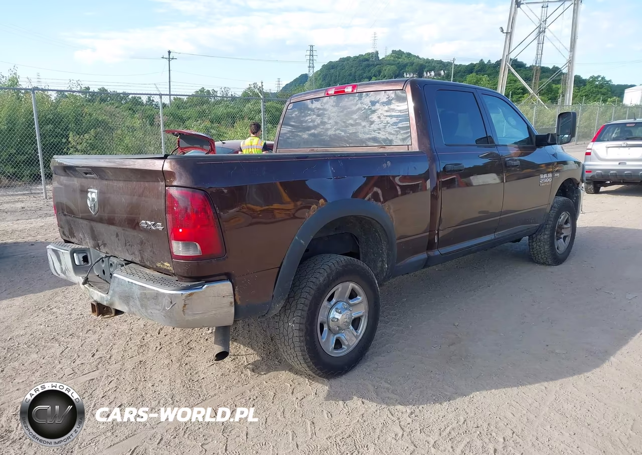 2014 Ram 2500 Tradesman VIN:3C6UR5CJ1EG137550 - 4