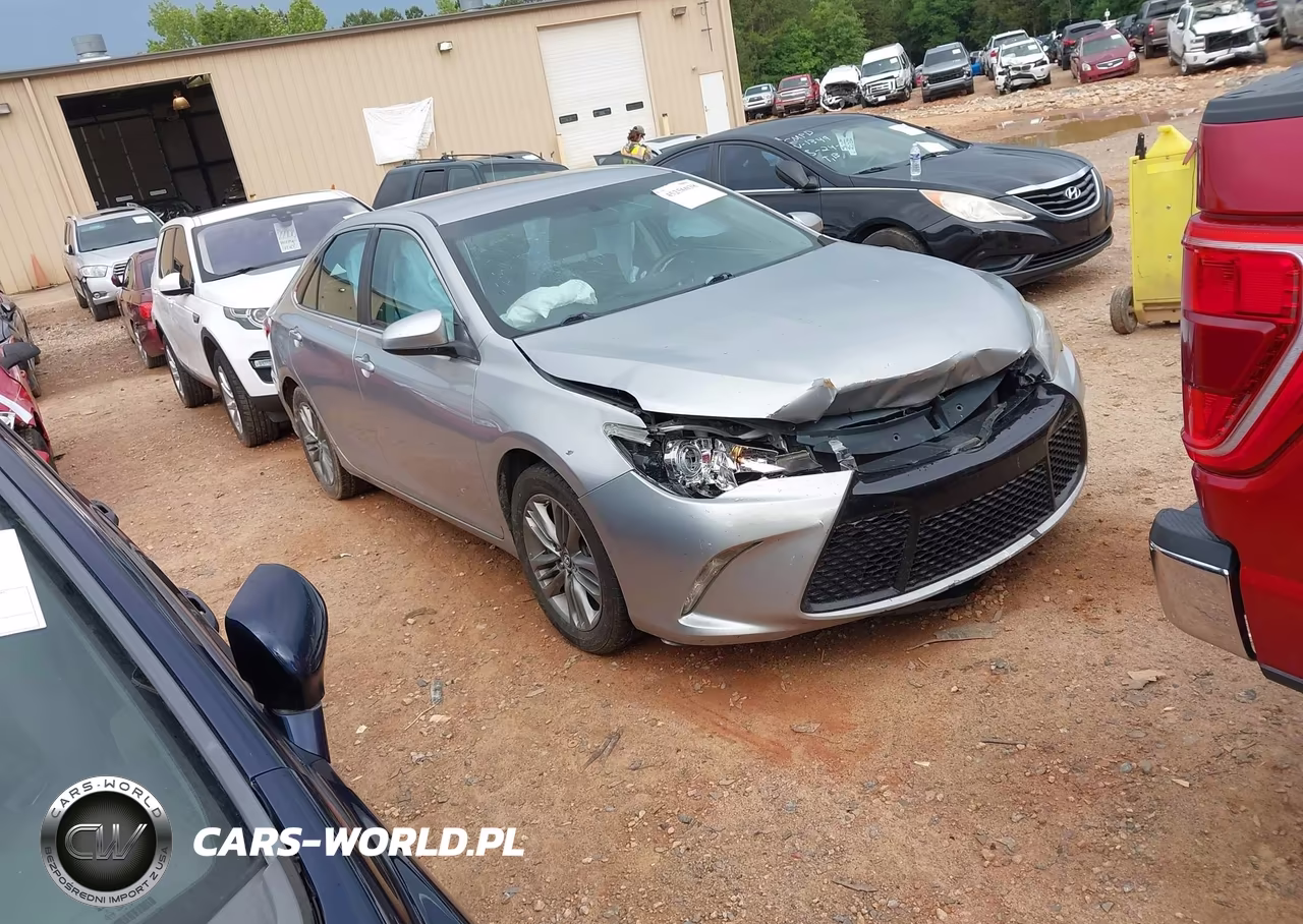 2015 Toyota Camry Se – zdjęcie 1 z 16