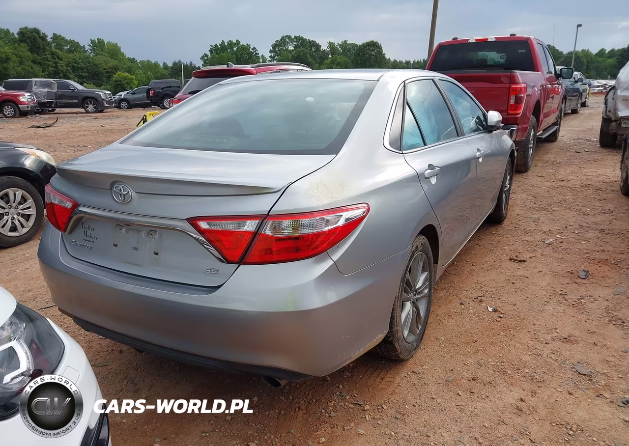 2015 Toyota Camry Se VIN:4T1BF1FK9FU490487 - 16