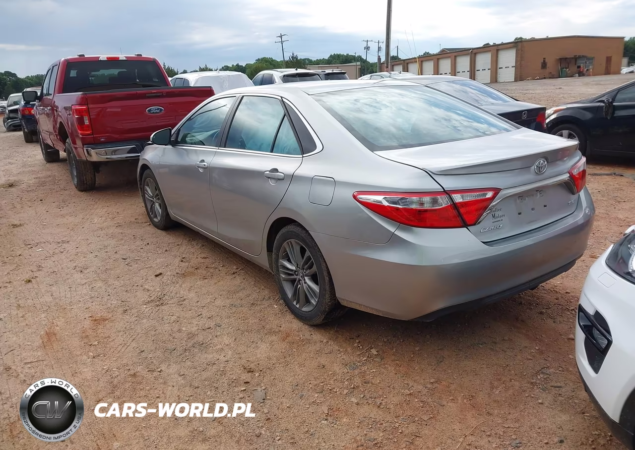 2015 Toyota Camry Se VIN:4T1BF1FK9FU490487 - 3