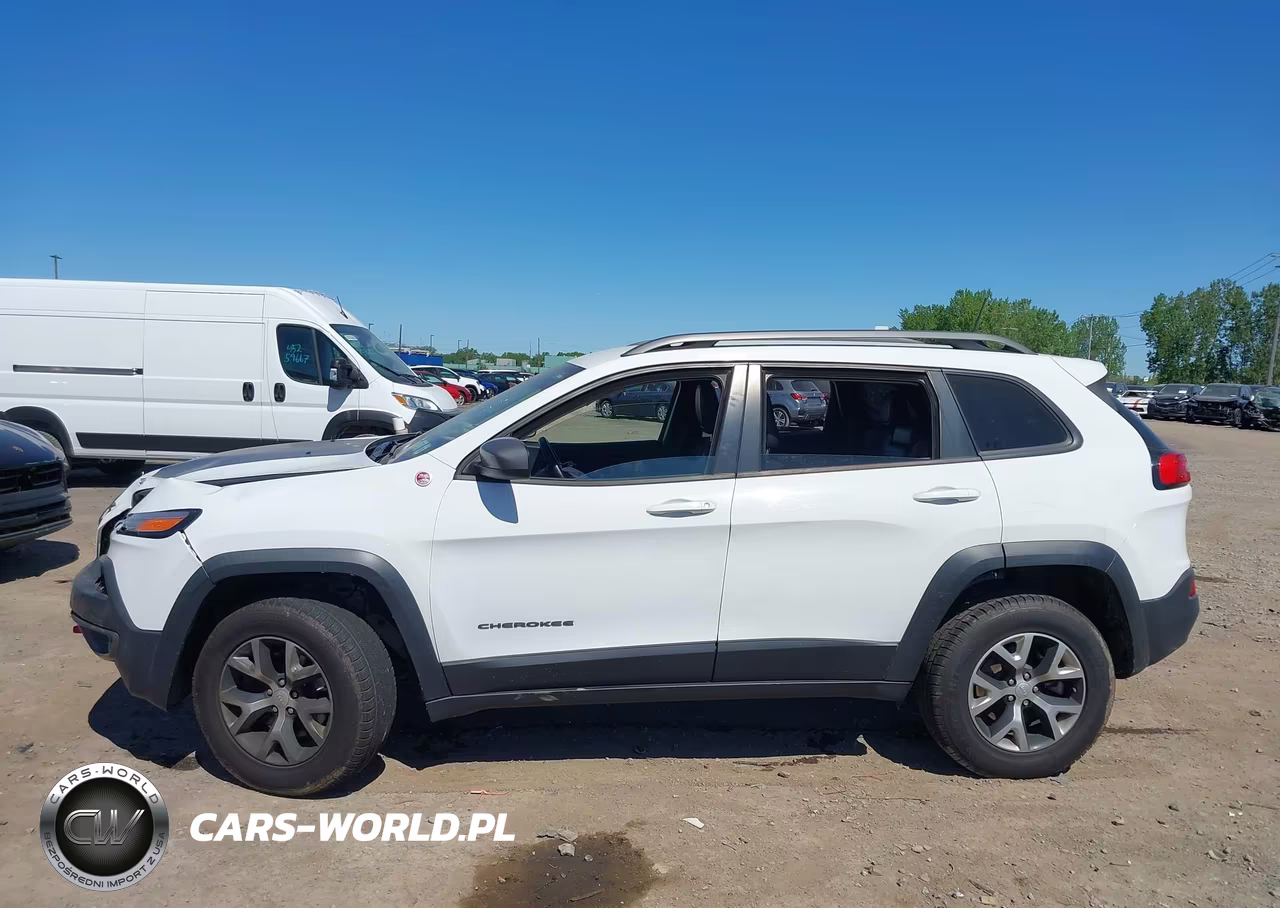 2017 Jeep Cherokee Trailhawk 4X4 VIN:1C4PJMBBXHW660122 - 15