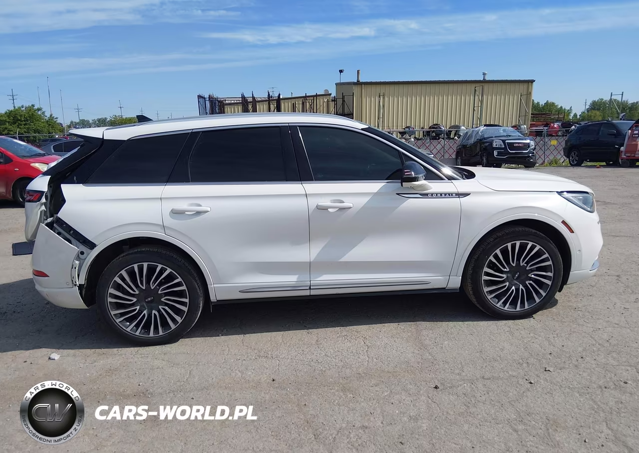 2020 Lincoln Corsair Reserve VIN:5LMCJ2D91LUL28158 - 13