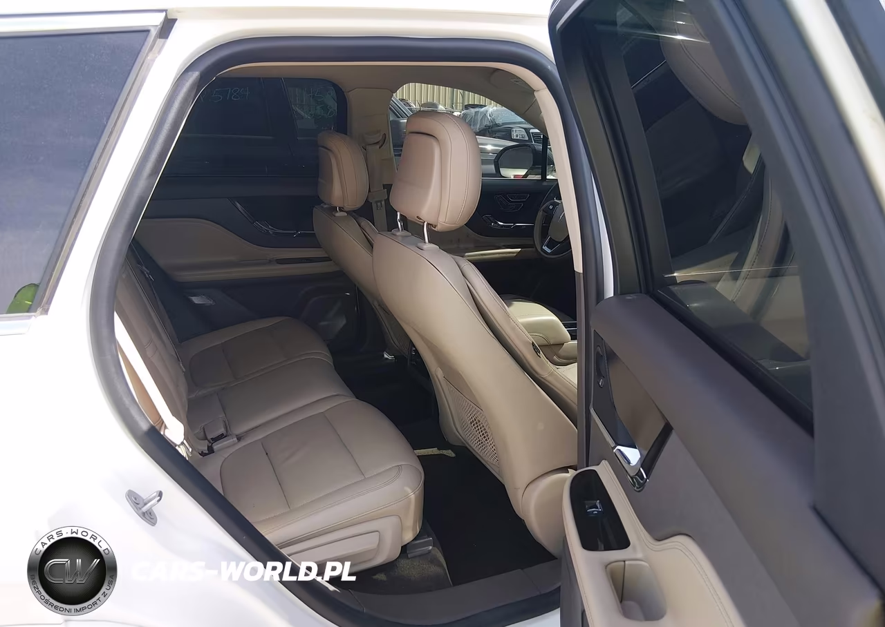 2020 Lincoln Corsair Reserve VIN:5LMCJ2D91LUL28158 - 8