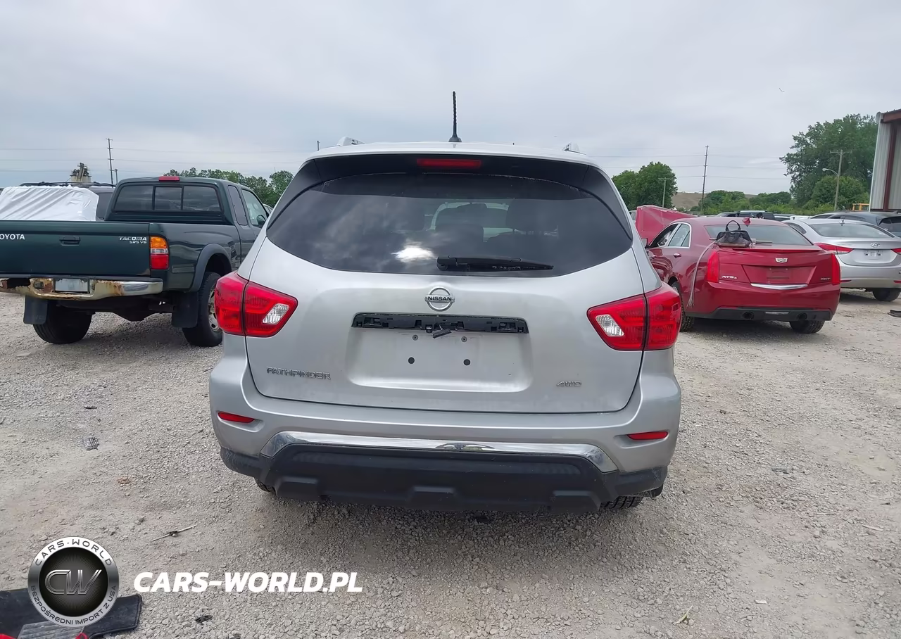 2018 Nissan Pathfinder S VIN:5N1DR2MM3JC627206 - 17