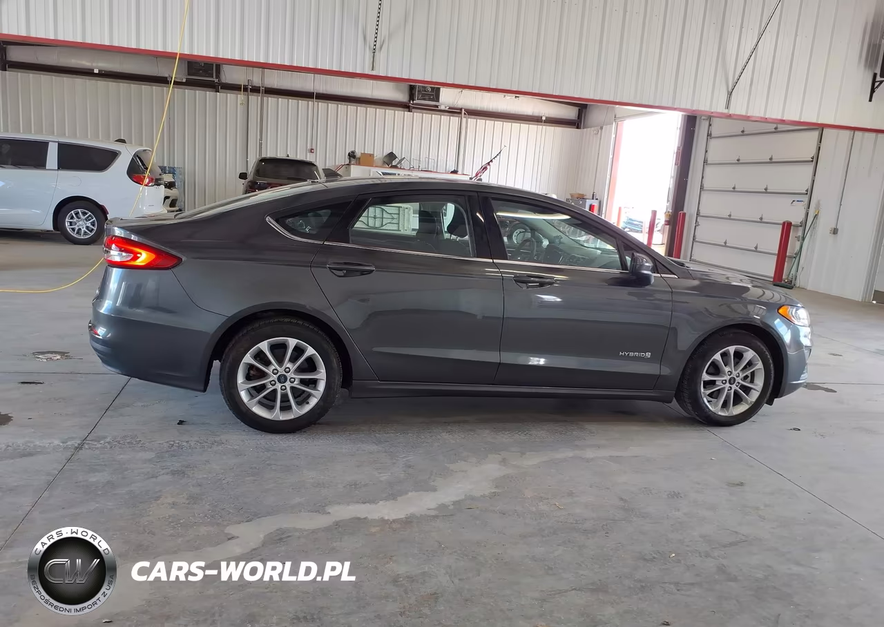 2019 Ford Fusion Hybrid Se VIN:3FA6P0LU5KR274100 - 13
