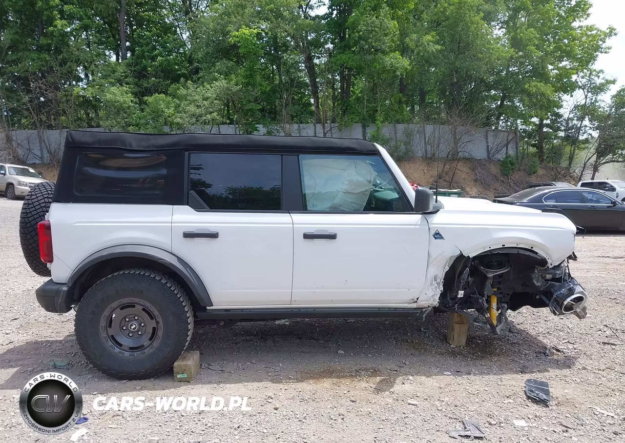 2024 Ford Bronco Black Diamond VIN:1FMEE1BH0RLA92606 - 13