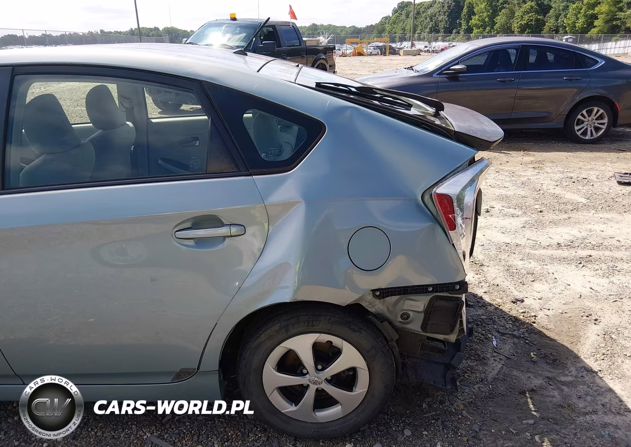 2013 Toyota Prius Two VIN:JTDKN3DU8D5694079 - 20