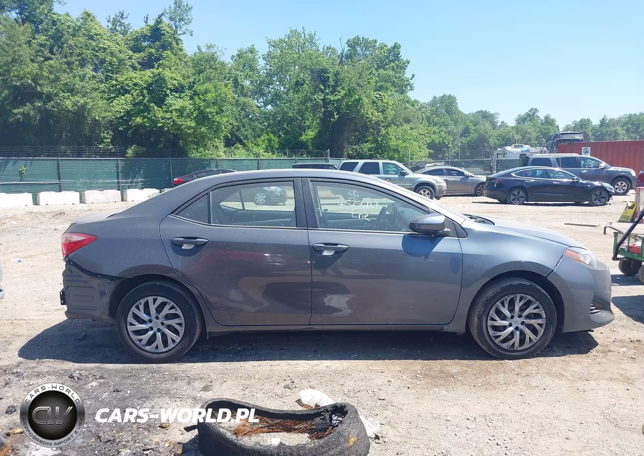 2019 Toyota Corolla Le VIN:5YFBURHE4KP932180 - 13