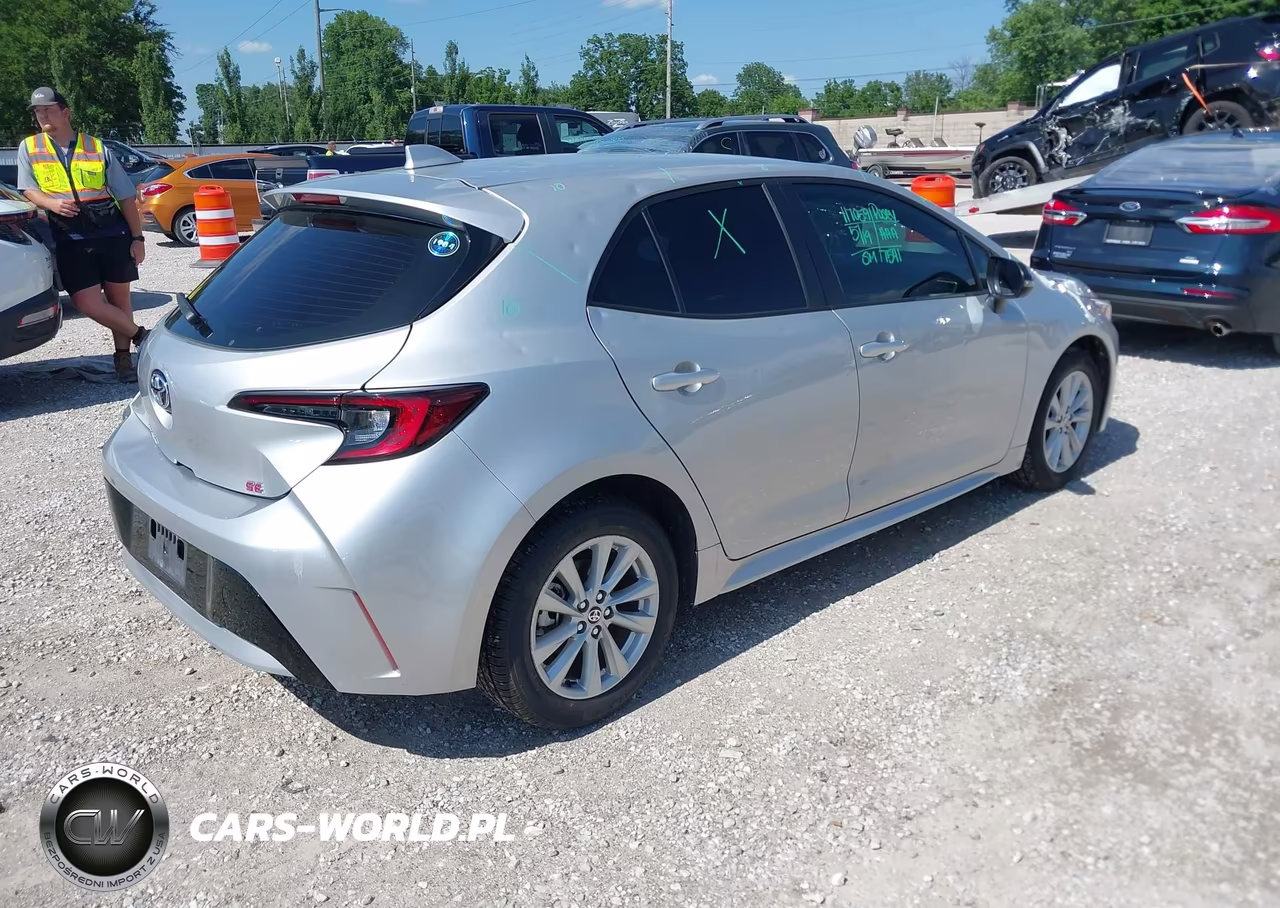 2024 Toyota Corolla Se VIN:JTND4MBE4R3229553 - 4