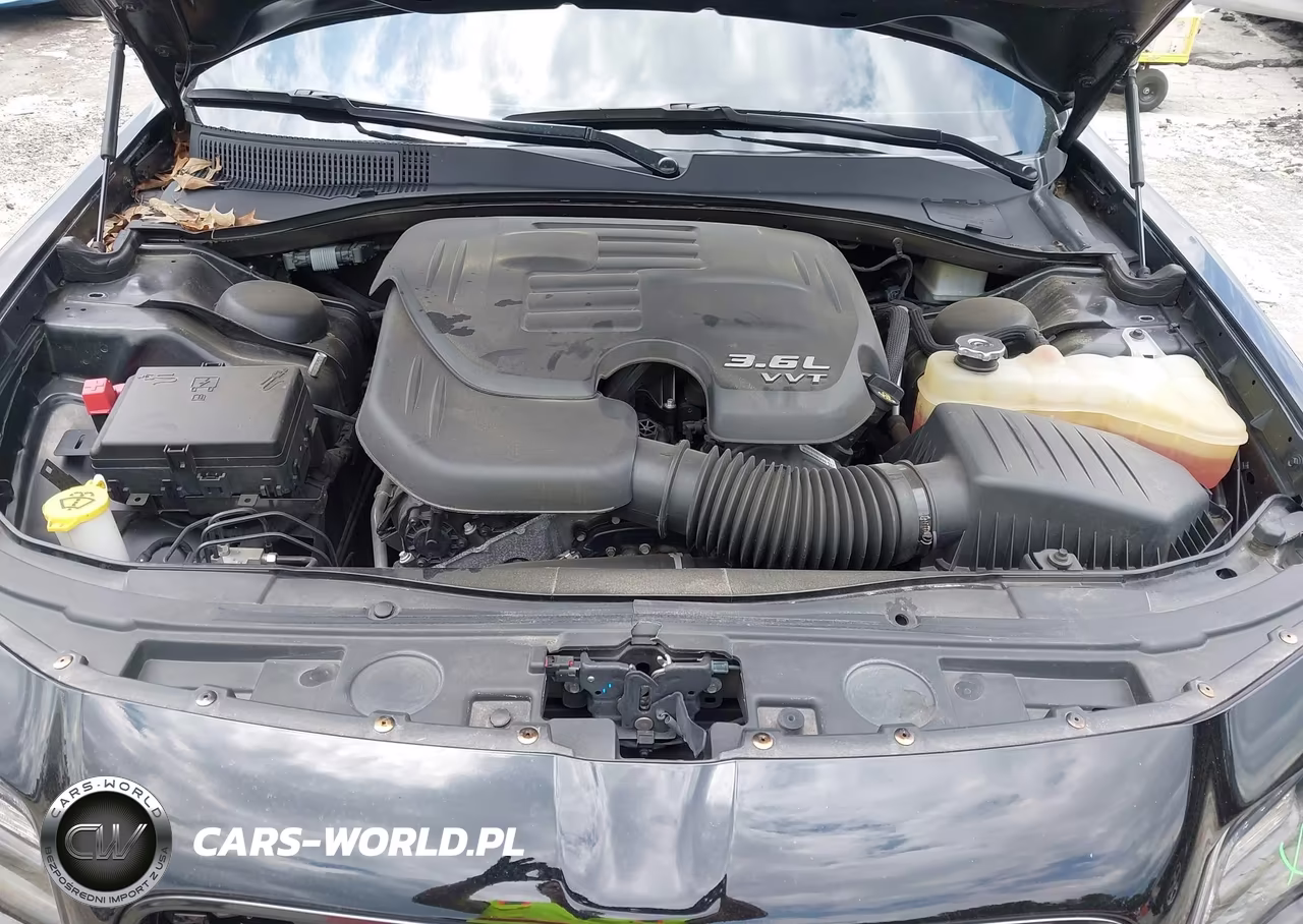2022 Chrysler 300 S VIN:2C3CCABG2NH158738 - 10