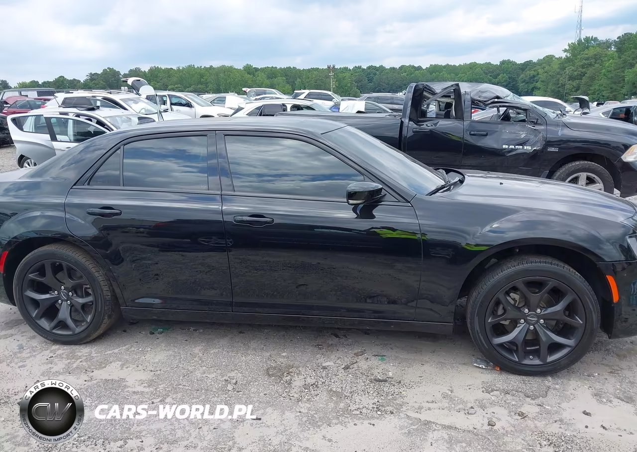 2022 Chrysler 300 S VIN:2C3CCABG2NH158738 - 14