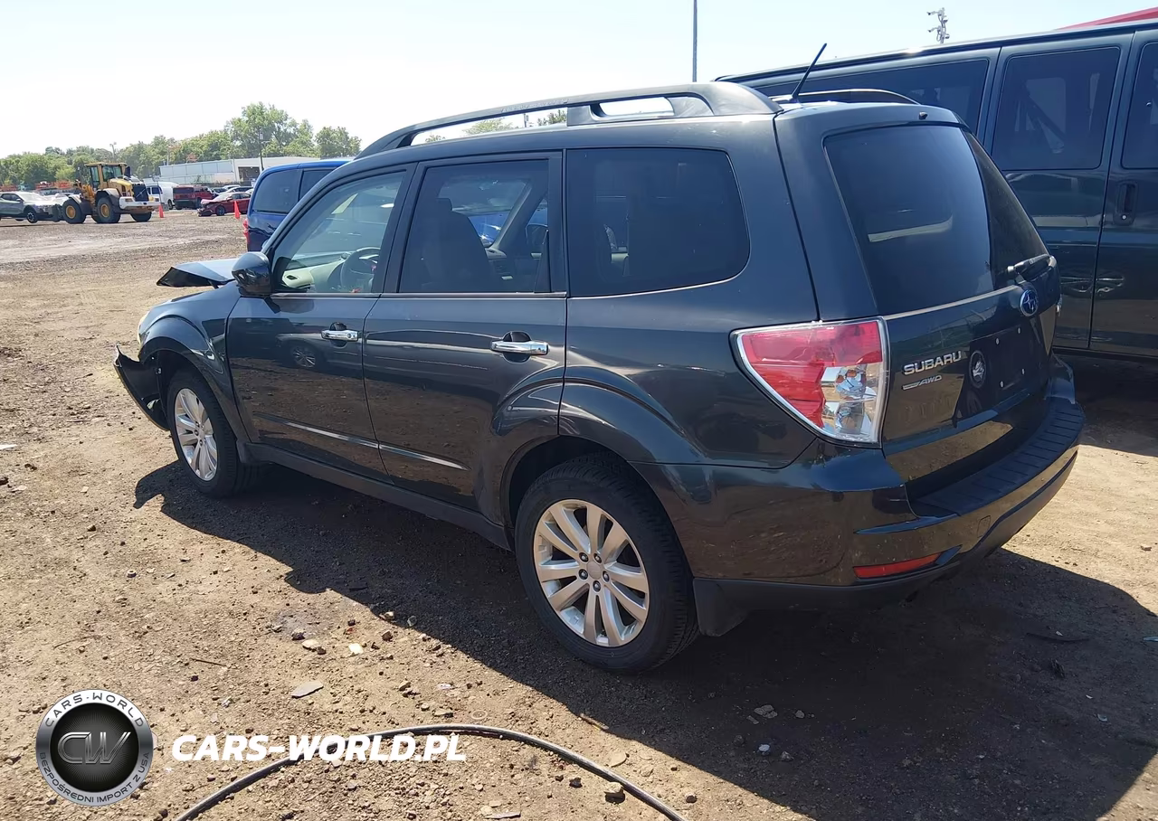 2013 Subaru Forester 2.5X Limited VIN:JF2SHAEC4DH412280 - 3