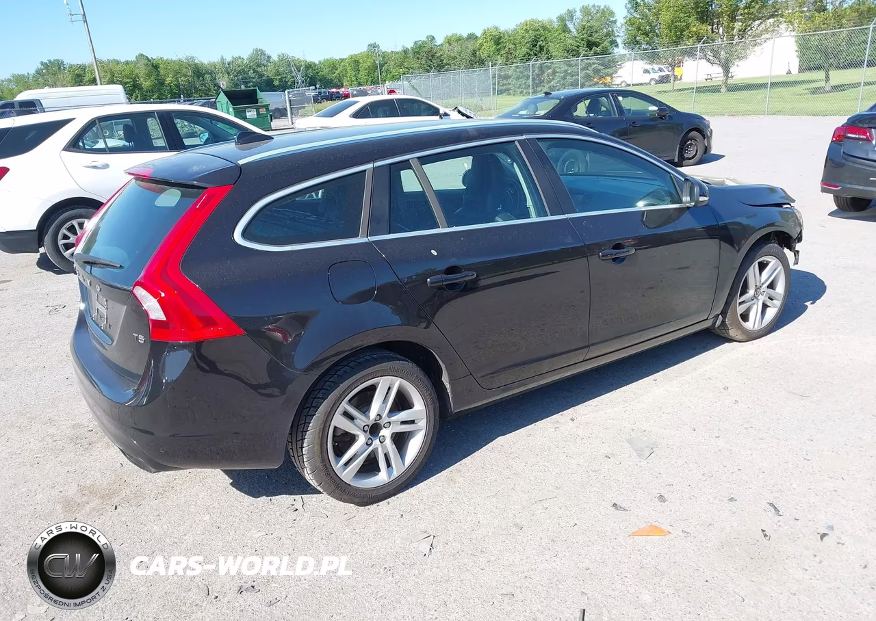2015 Volvo V60 T5 Premier VIN:YV140MEB9F1199050 - 4