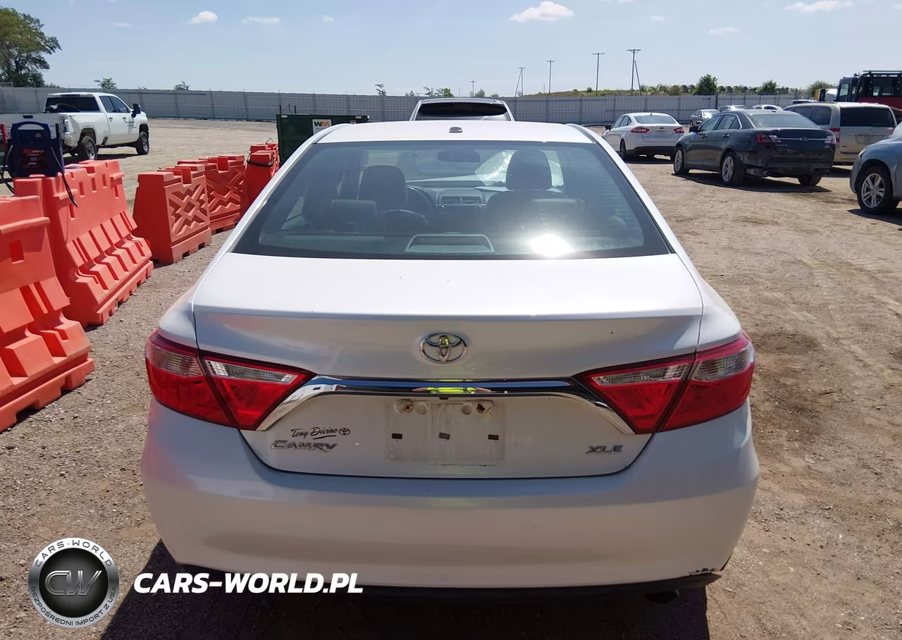 2017 Toyota Camry Xle VIN:4T1BF1FK9HU350541 - 16