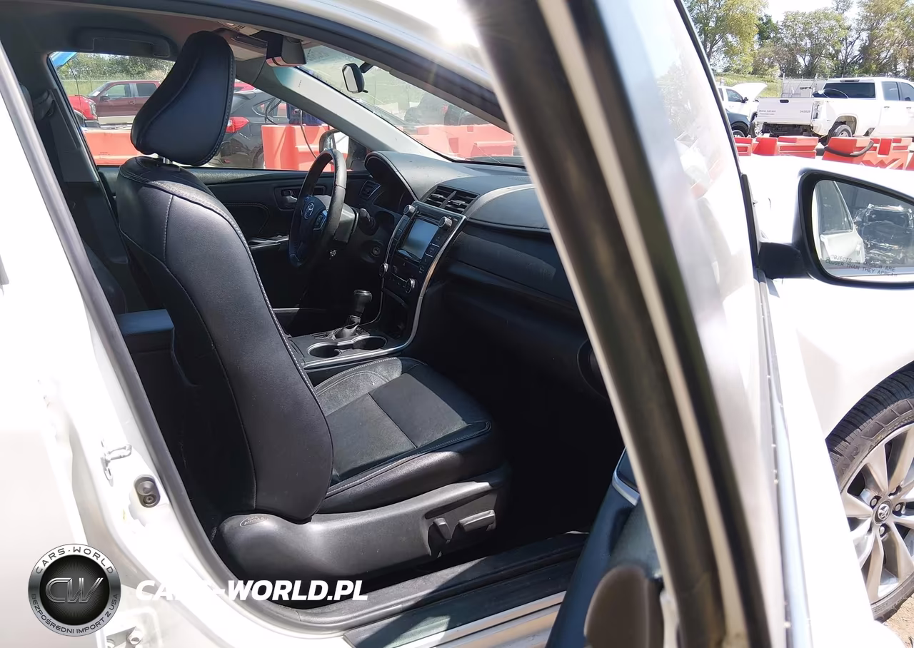 2017 Toyota Camry Xle VIN:4T1BF1FK9HU350541 - 5