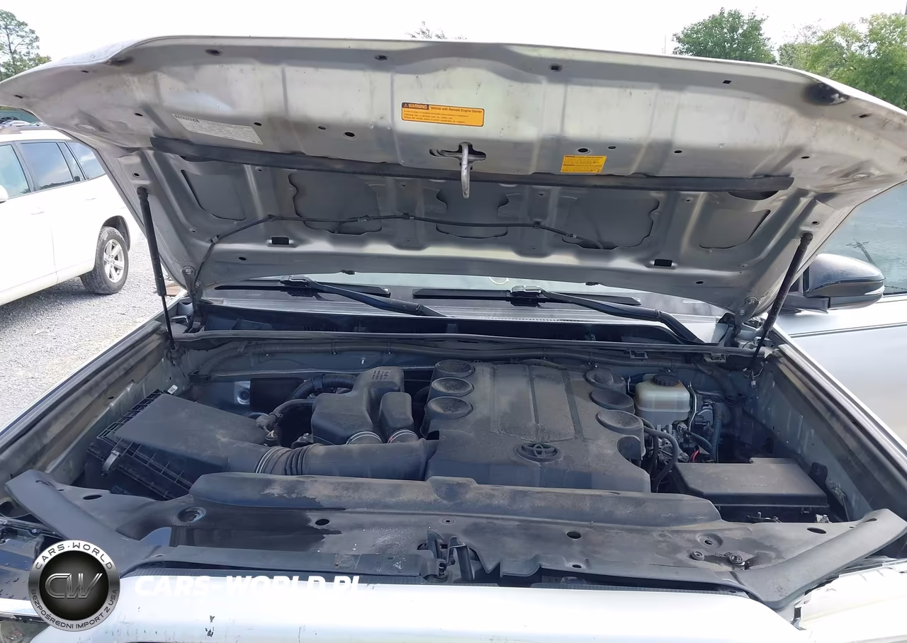 2014 Toyota 4Runner Limited VIN:JTEZU5JRXE5068589 - 10