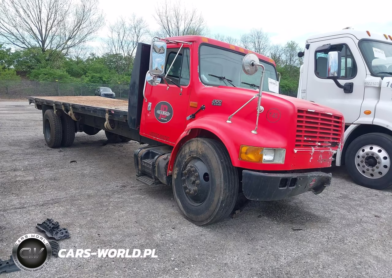 2001 International 4000 4700