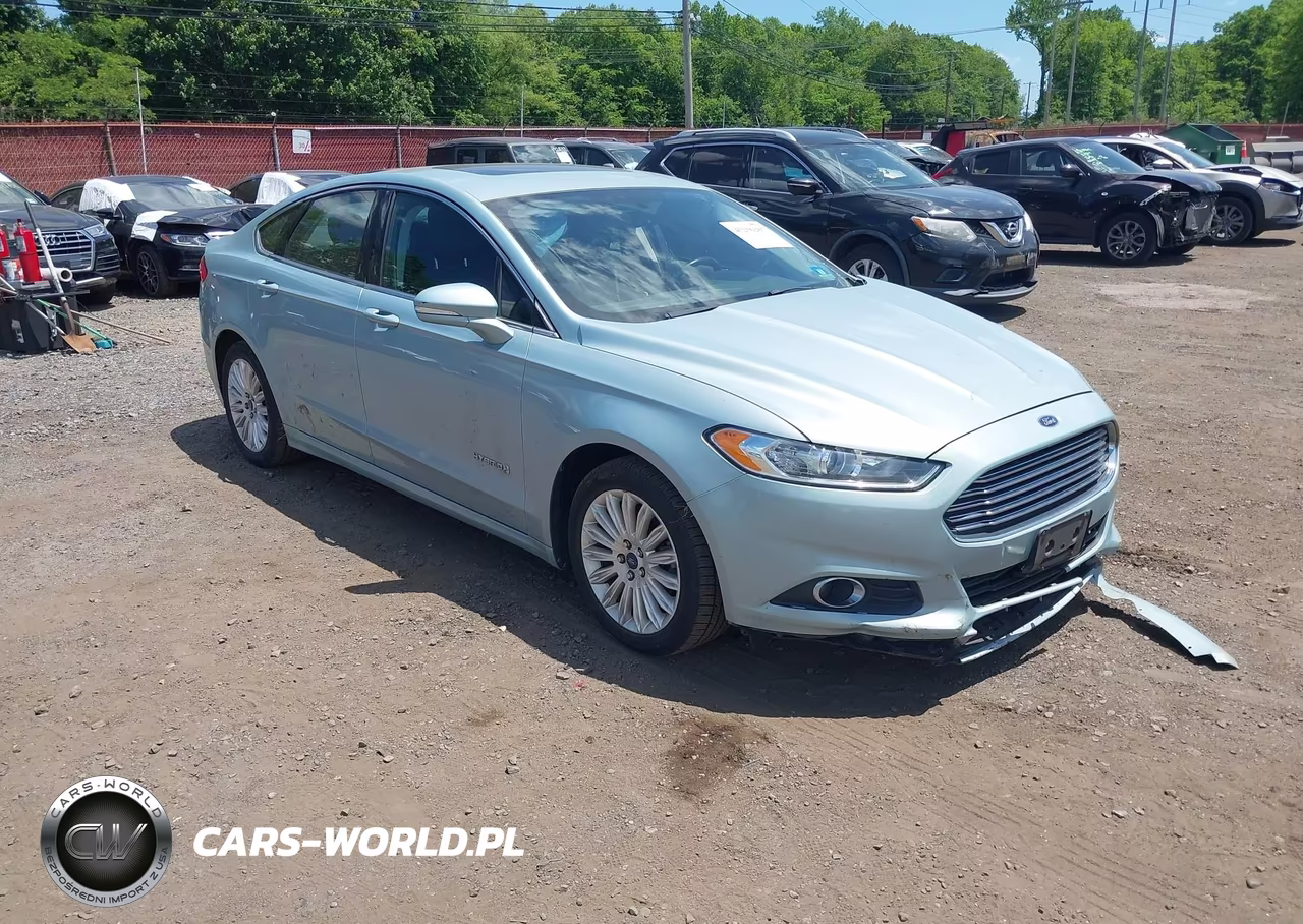 2013 Ford Fusion Hybrid Se – zdjęcie 1 z 17