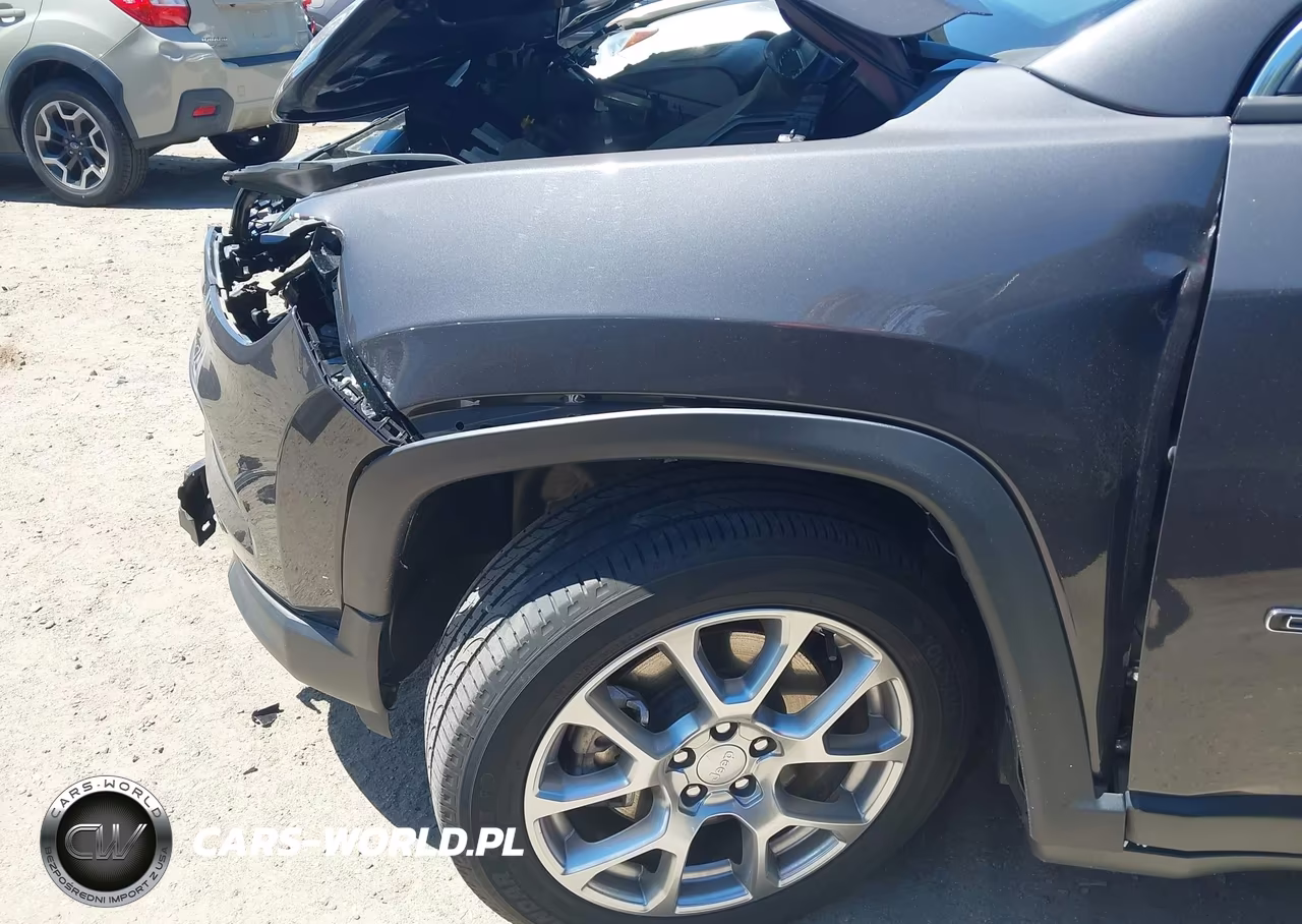 2024 Jeep Compass Latitude Lux Fwd VIN:3C4NJDFN4RT120087 - 19