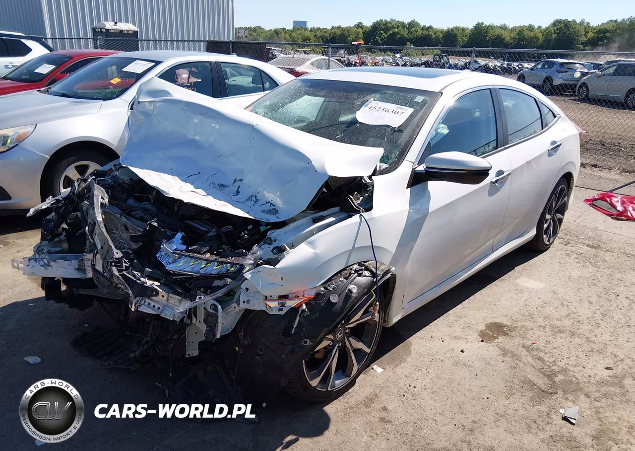 2019 Honda Civic Touring VIN:19XFC1F96KE001743 - 2