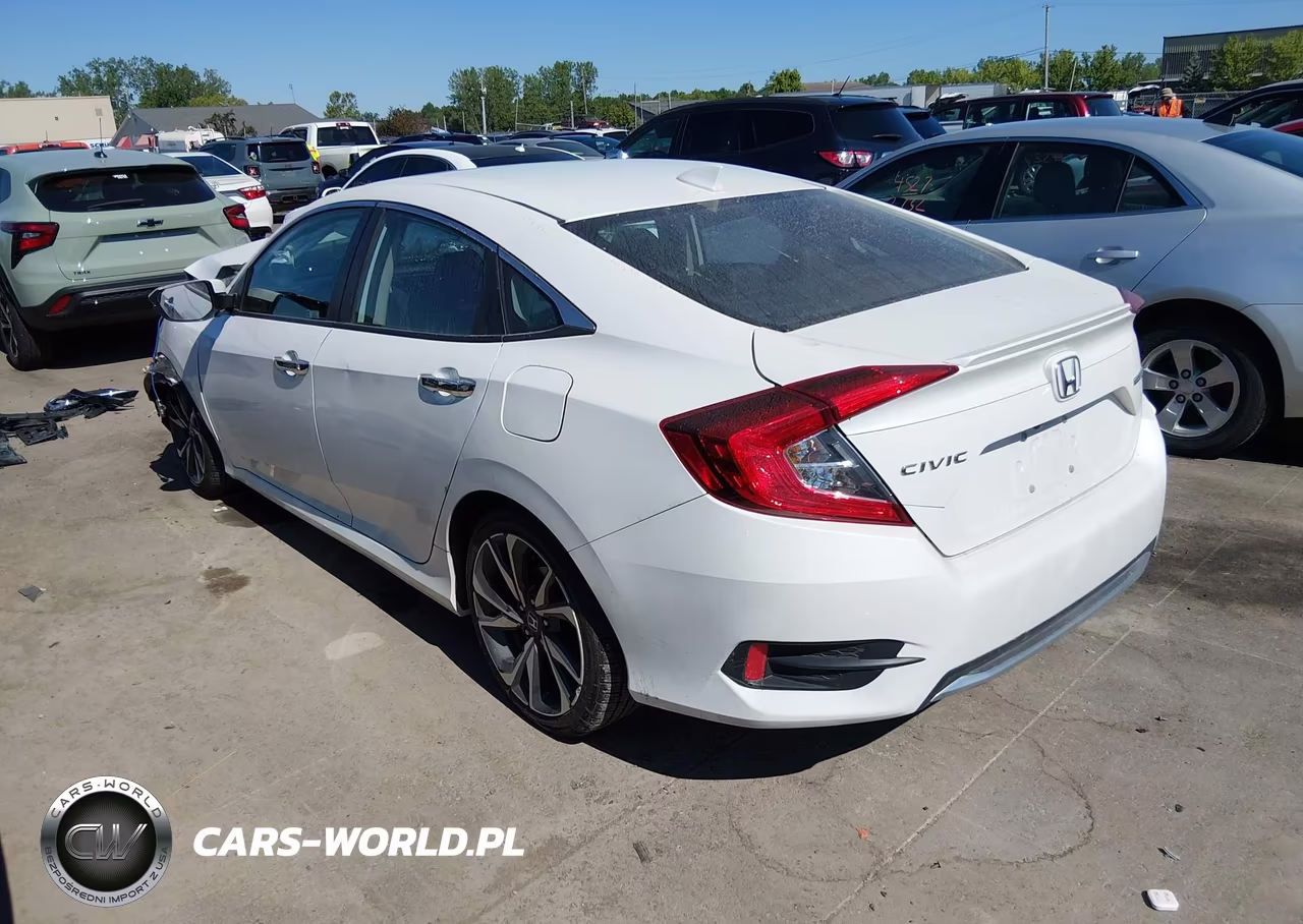 2019 Honda Civic Touring VIN:19XFC1F96KE001743 - 3