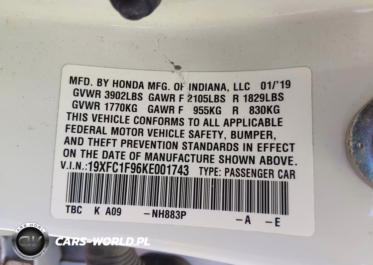 2019 Honda Civic Touring VIN:19XFC1F96KE001743 - 9