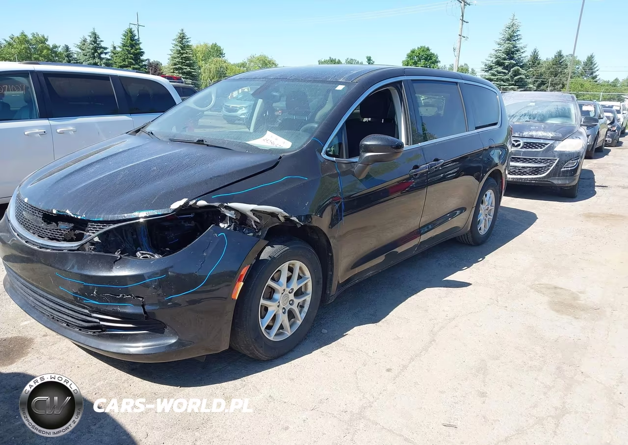2017 Chrysler Pacifica Touring VIN:2C4RC1DG7HR634306 - 2