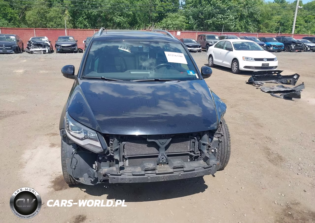 2014 Volkswagen Tiguan R-Line VIN:WVGBV3AX8EW034890 - 17