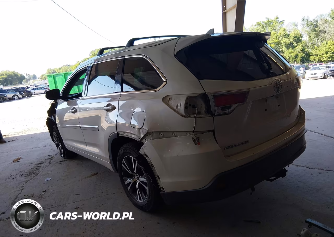 2016 Toyota Highlander Xle V6 VIN:5TDKKRFH3GS503680 - 3