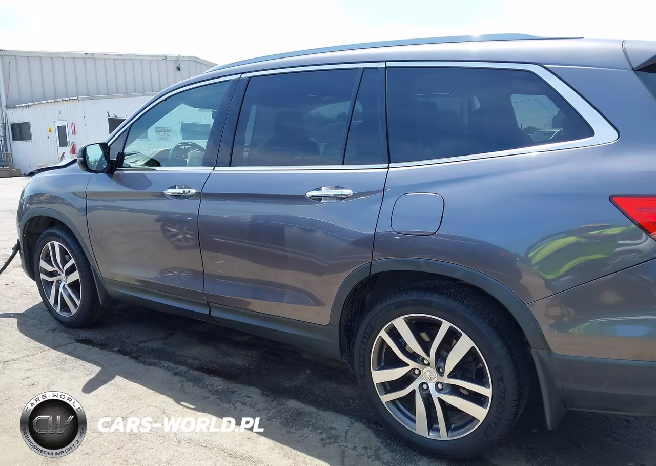 2016 Honda Pilot Touring VIN:5FNYF5H9XGB031138 - 14