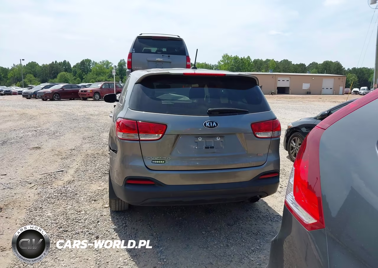 2017 Kia Sorento 2.4L L VIN:5XYPG4A33HG197505 - 16