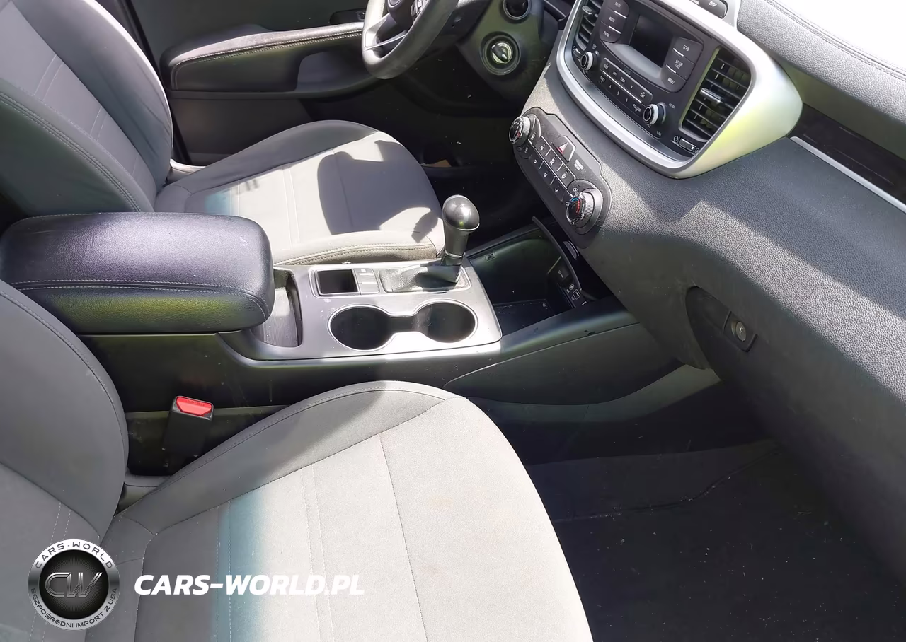 2017 Kia Sorento 2.4L L VIN:5XYPG4A33HG197505 - 5