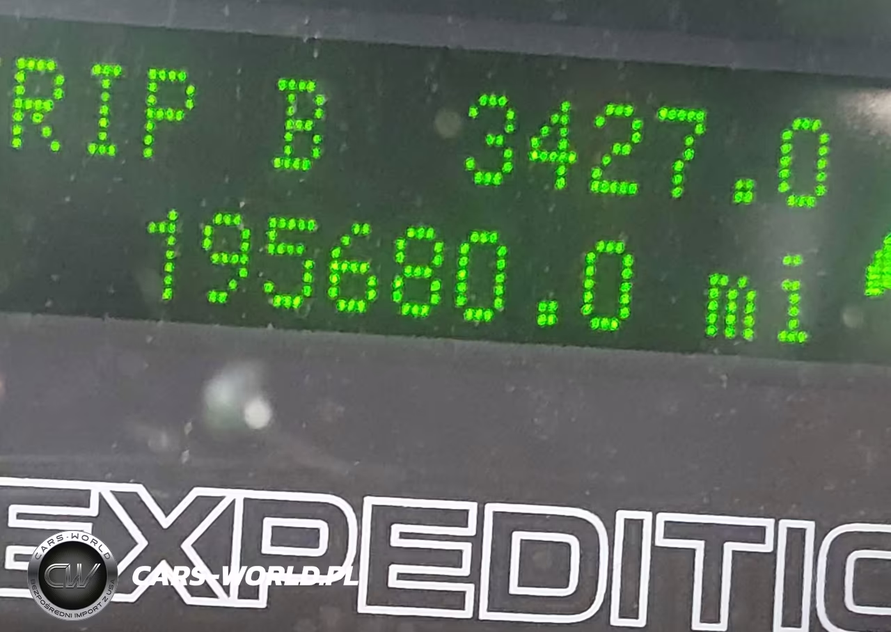 2011 Ford Expedition Xlt VIN:1FMJU1J53BEF47077 - 15