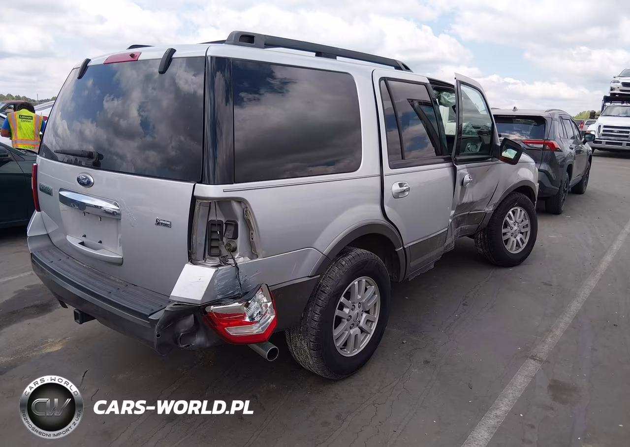 2011 Ford Expedition Xlt VIN:1FMJU1J53BEF47077 - 4