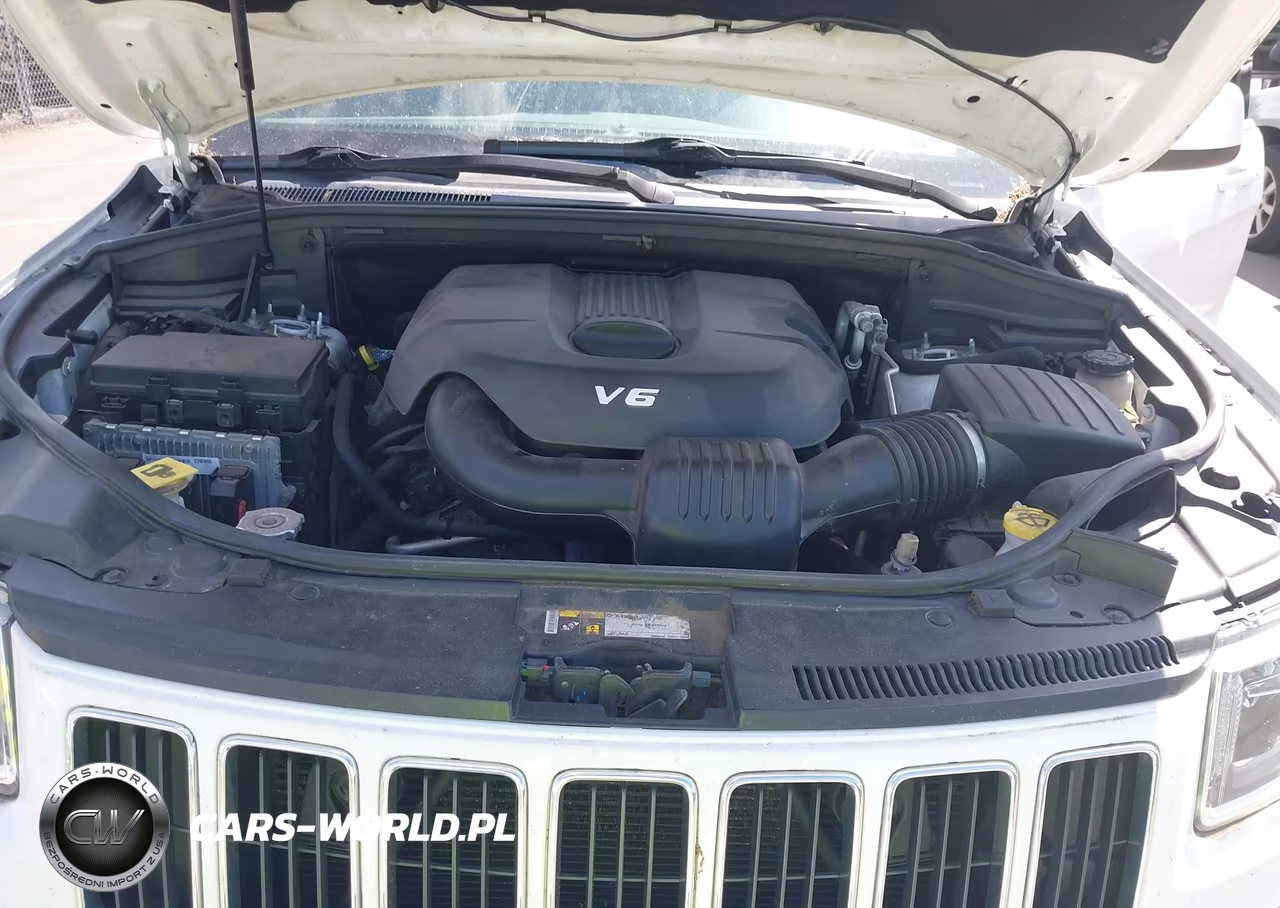 2015 Jeep Grand Cherokee Laredo VIN:1C4RJFAG5FC650436 - 10