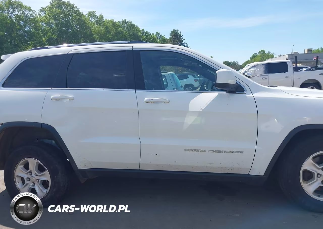 2015 Jeep Grand Cherokee Laredo VIN:1C4RJFAG5FC650436 - 13