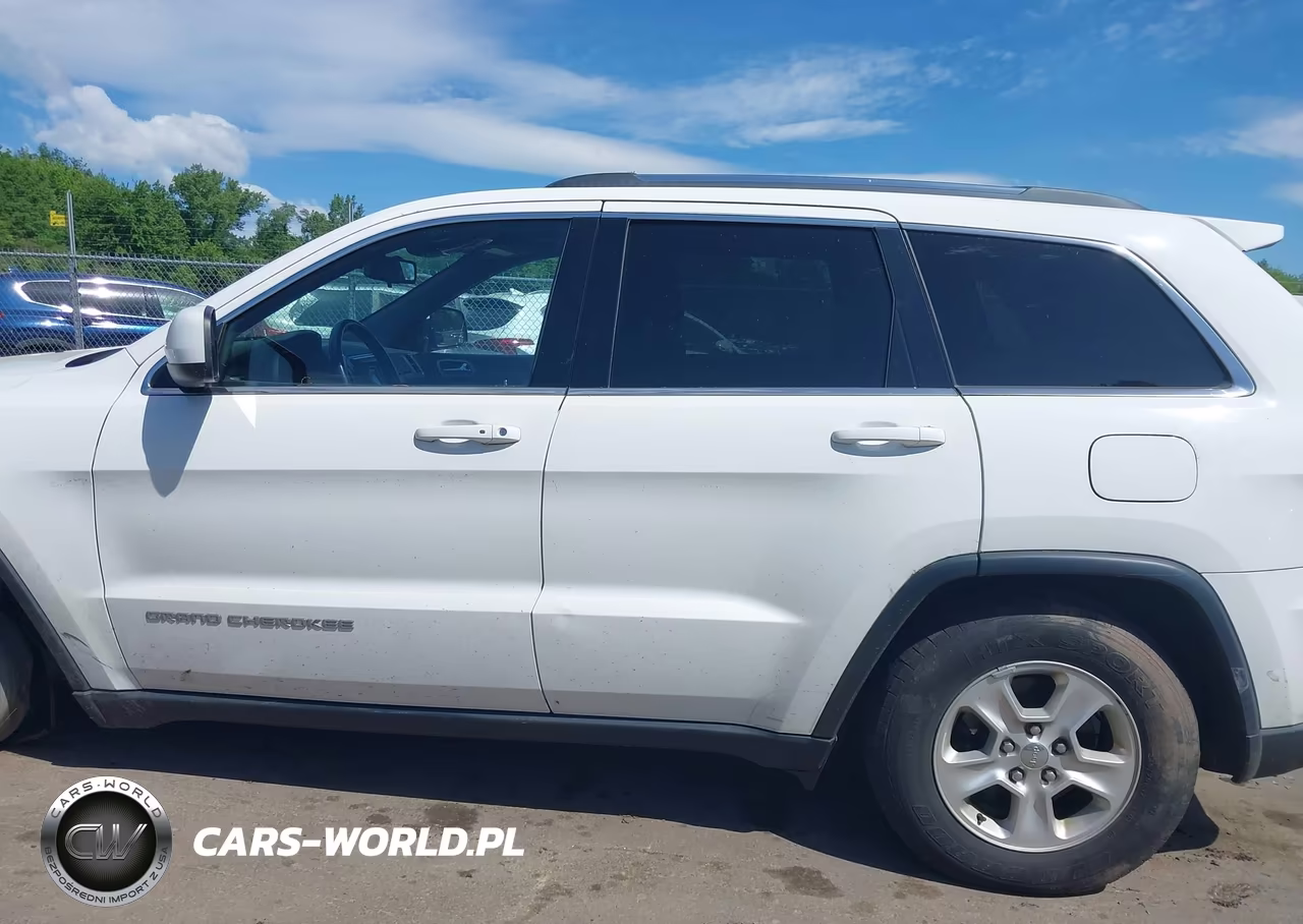 2015 Jeep Grand Cherokee Laredo VIN:1C4RJFAG5FC650436 - 14