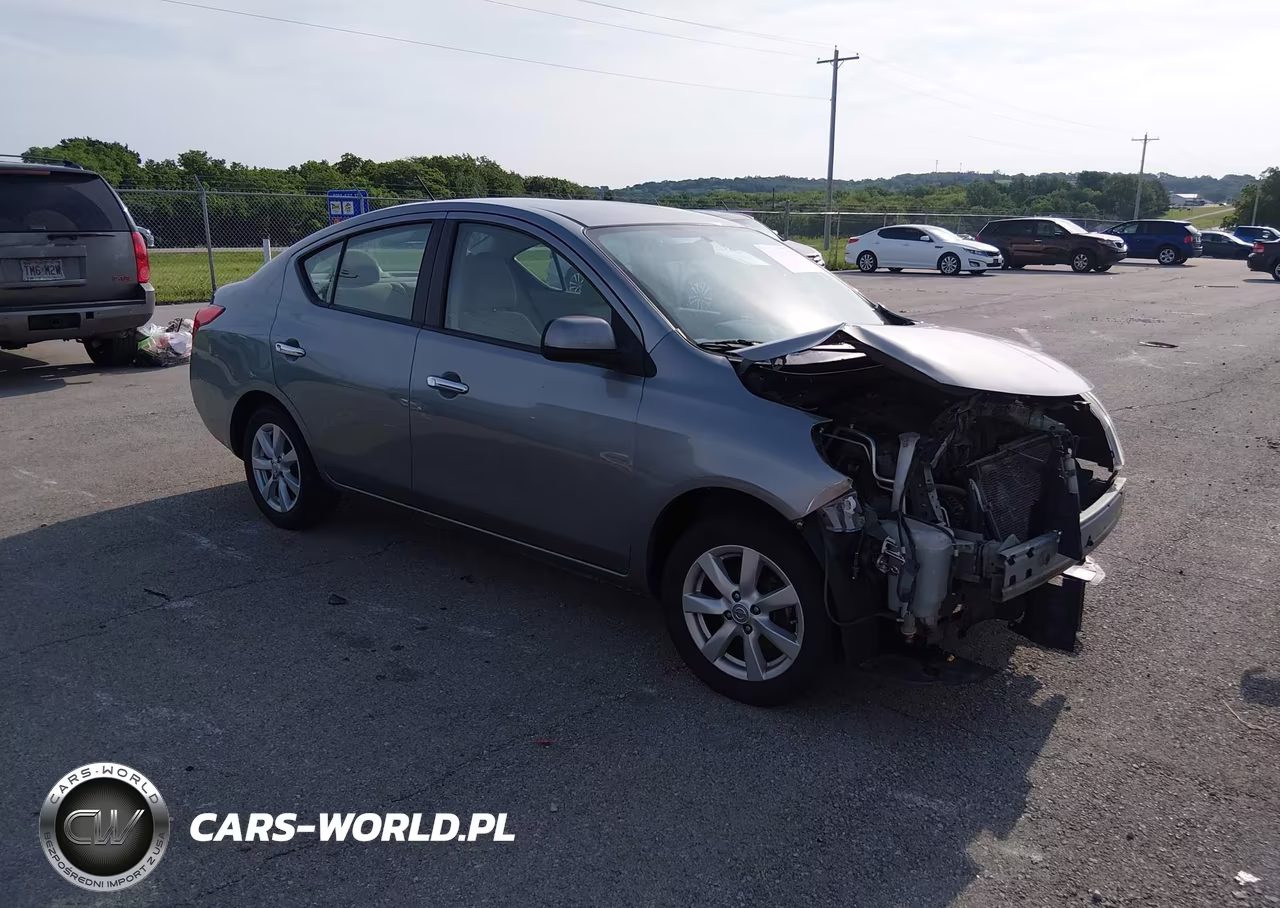 2012 Nissan Versa 1.6 Sl