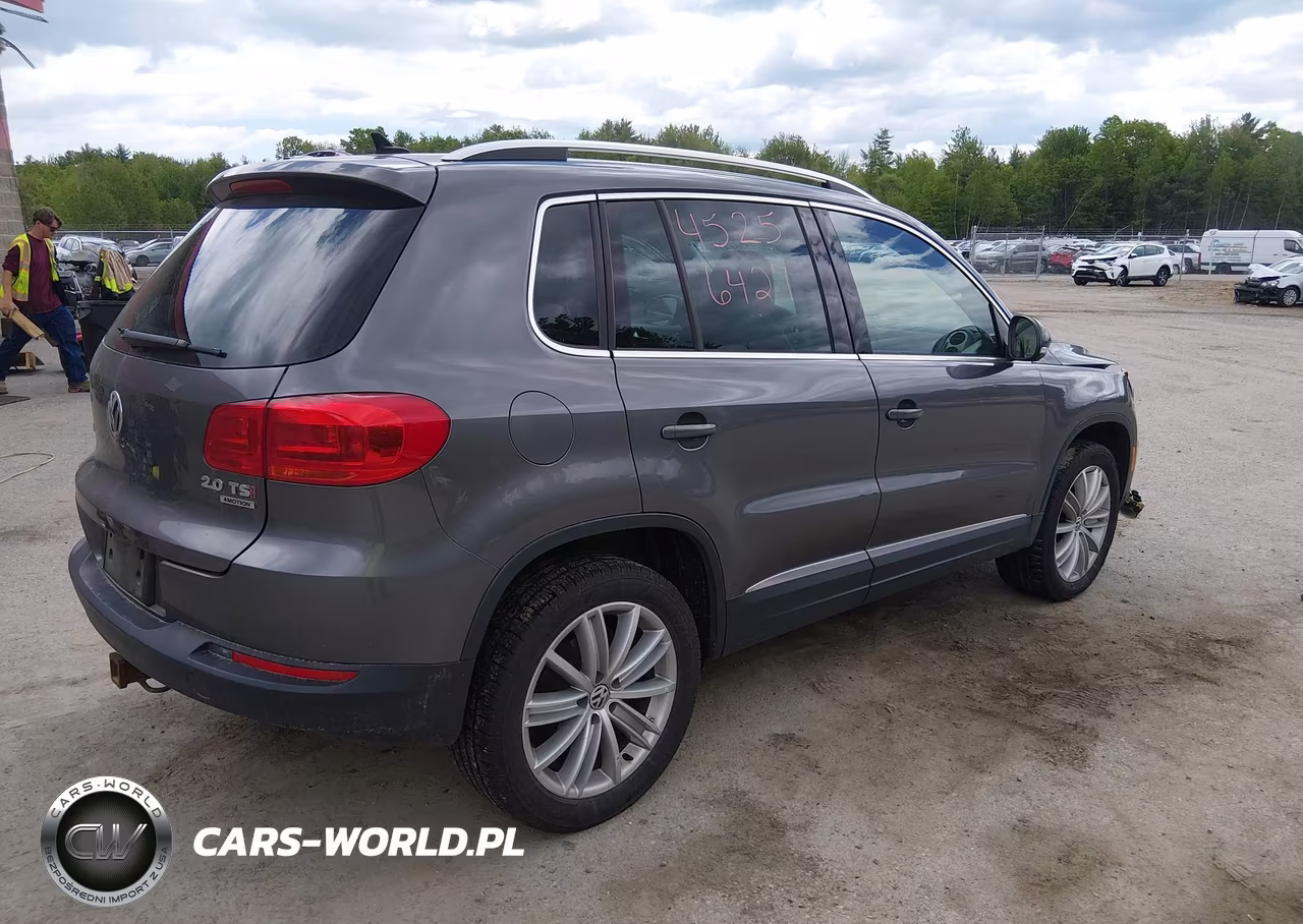 2015 Volkswagen Tiguan Se VIN:WVGBV7AX7FW560145 - 4