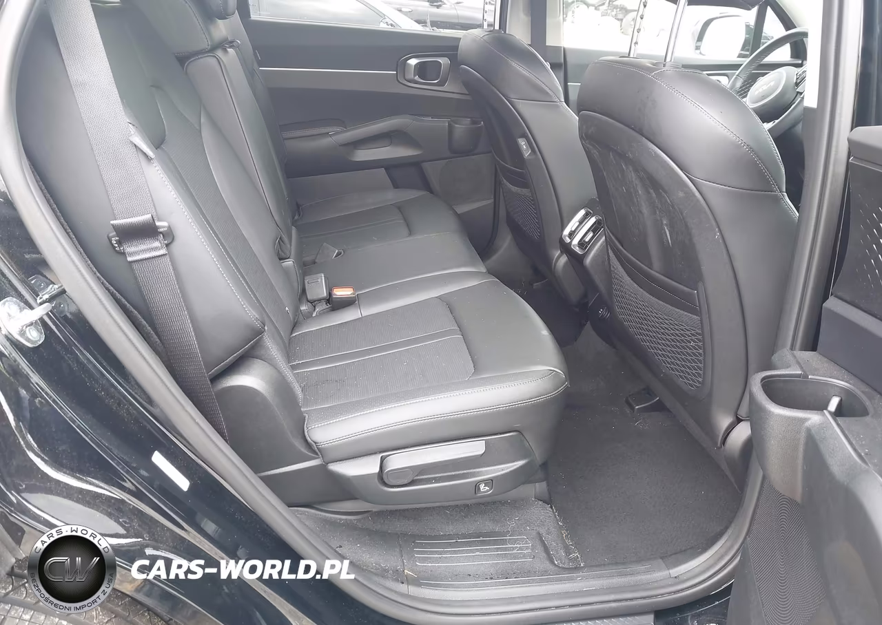 2025 Kia Sorento S VIN:5XYRL4JC4SG377233 - 8
