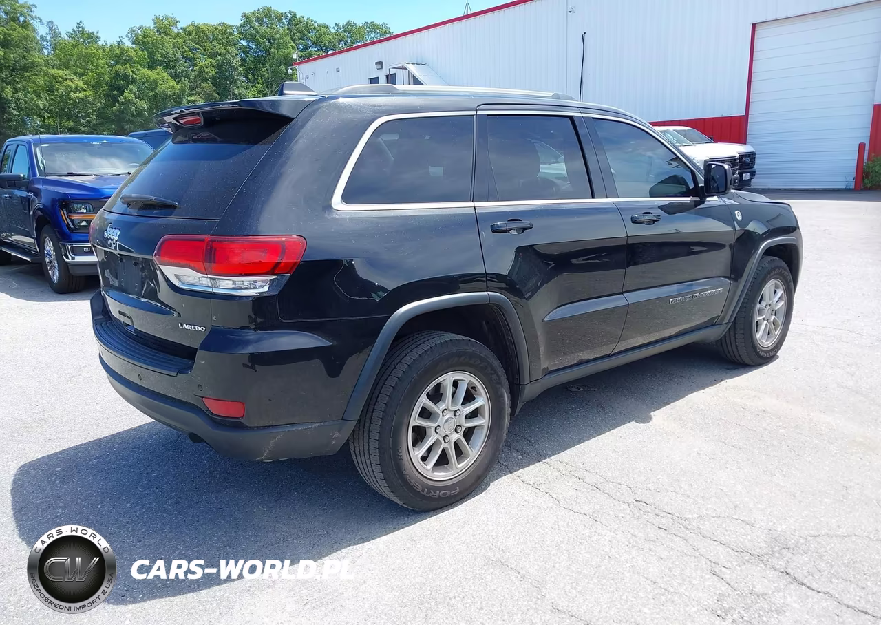 2020 Jeep Grand Cherokee Laredo E 4X4 VIN:1C4RJFAGXLC406258 - 4