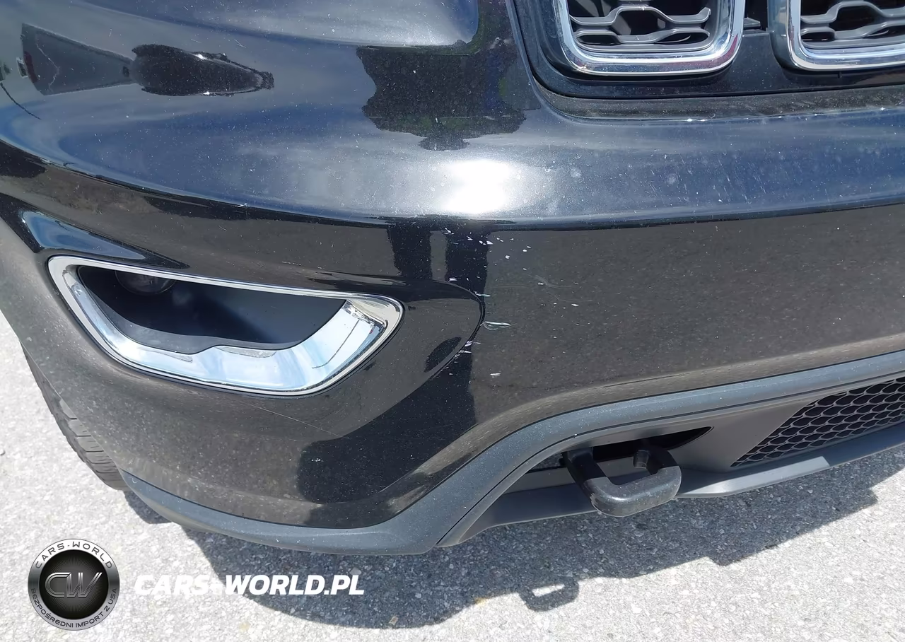 2020 Jeep Grand Cherokee Laredo E 4X4 VIN:1C4RJFAGXLC406258 - 6