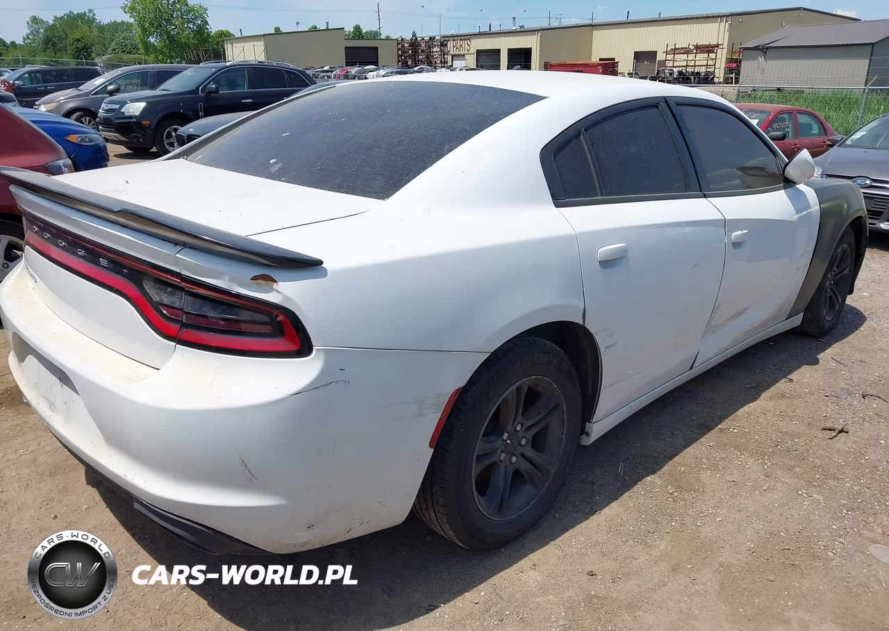 2017 Dodge Charger Se Rwd VIN:2C3CDXBG7HH660410 - 4