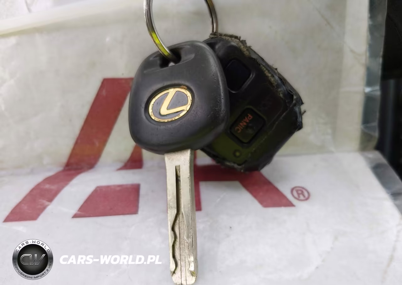2003 Lexus Is 300 VIN:JTHBD192430064469 - 11
