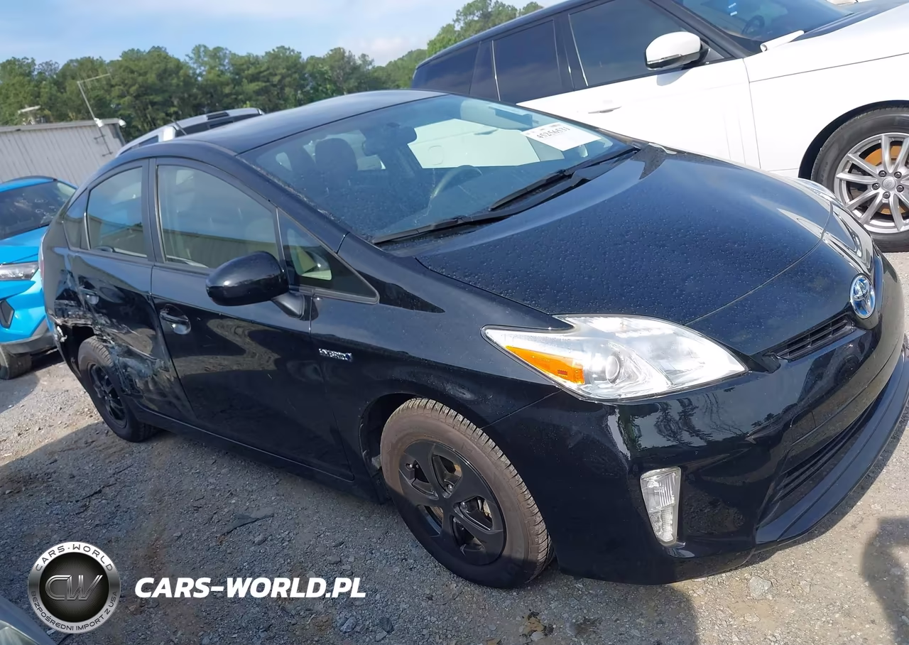 2015 Toyota Prius Two VIN:JTDKN3DU7F1911230 - 13