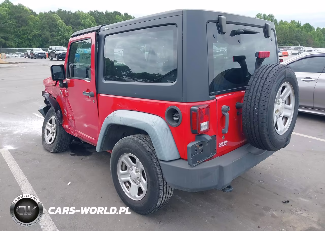 2011 Jeep Wrangler Sport VIN:1J4AA2D19BL636413 - 3