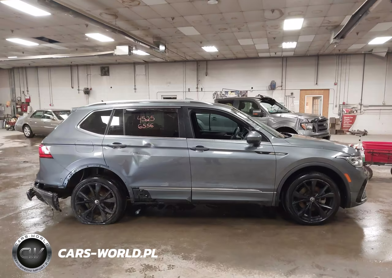 2022 Volkswagen Tiguan 2.0T Sel R-Line VIN:3VV4B7AX0NM147280 - 13