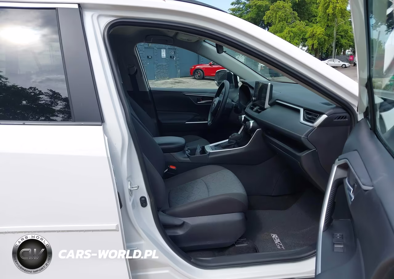 2025 Toyota Rav4 Xle VIN:2T3P1RFV1SW575371 - 5
