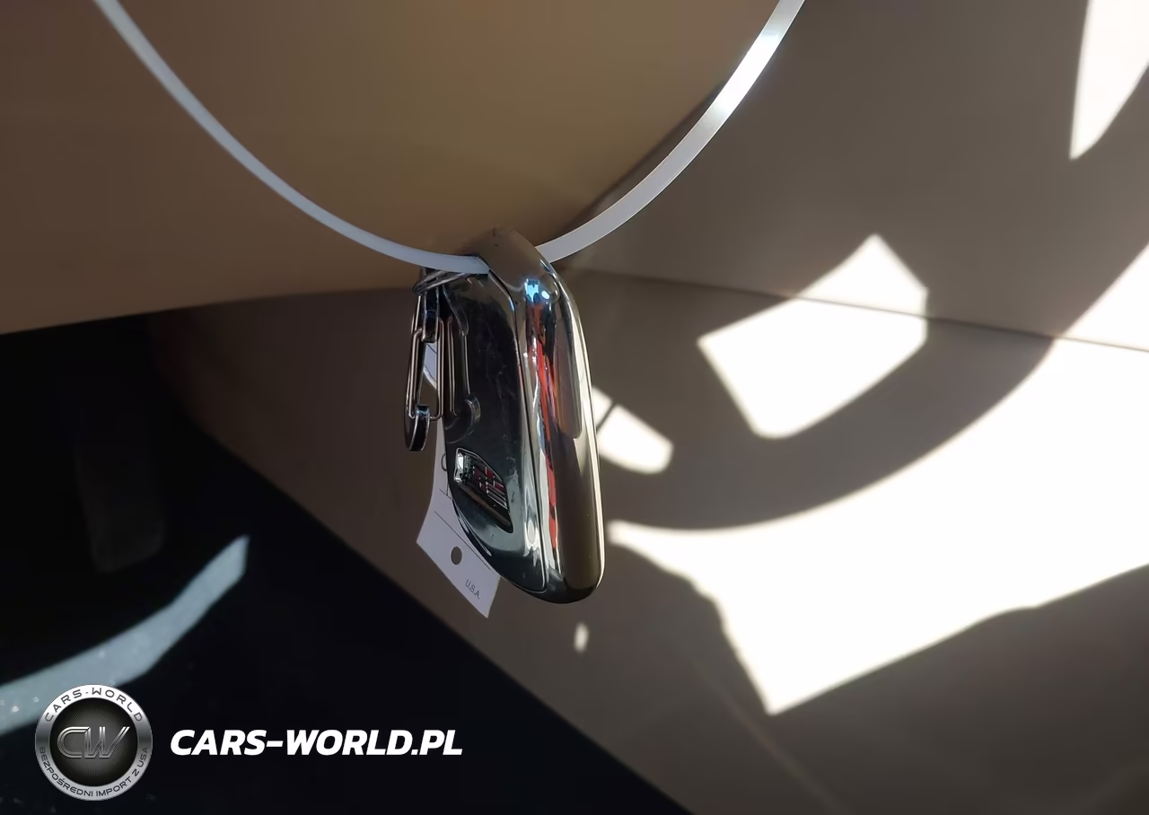 2018 Cadillac Escalade Platinum VIN:1GYS4DKJ4JR137413 - 11